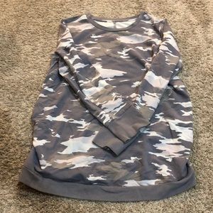 Long sleeved camouflage maternity top size L